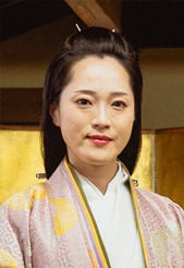 御台付 文子 大石彩未